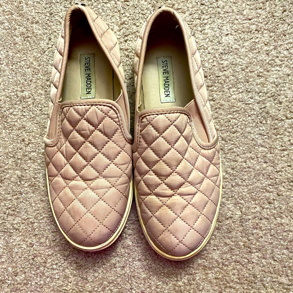 STEVE MADDEN LADIES Pink Slip on sneaker shoes Vegan leather upper Size 7